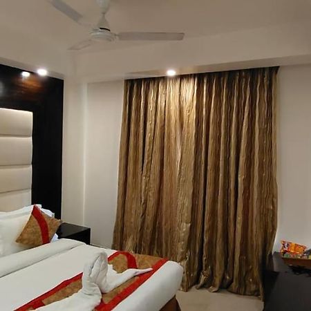 Hotel Benz International Delhi  Eksteriør bilde