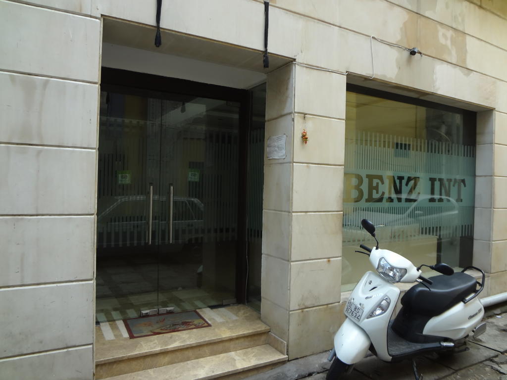 Hotel Benz International Delhi  Eksteriør bilde
